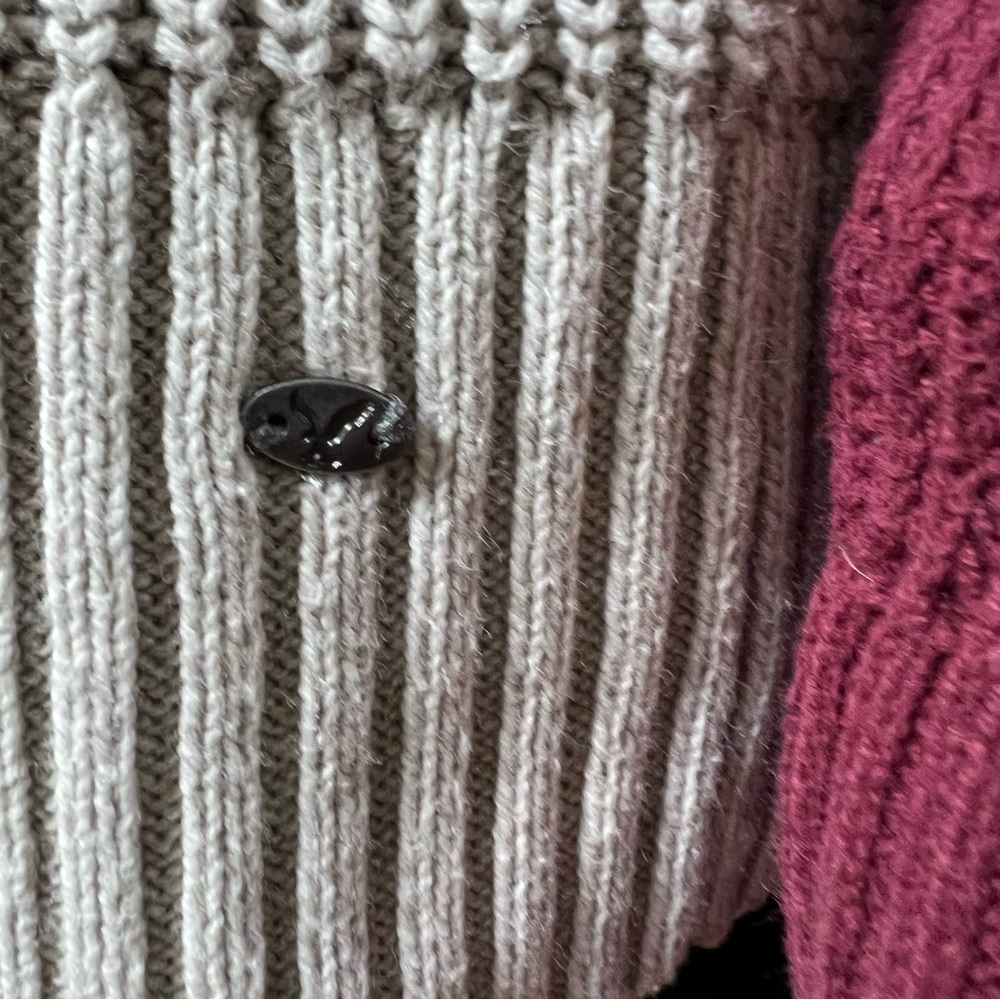 AMERICAN EAGLE OUTFITTERS Sweater Women's Size Medium Maroon Cream Long Sleeve - Picture 3 of 7